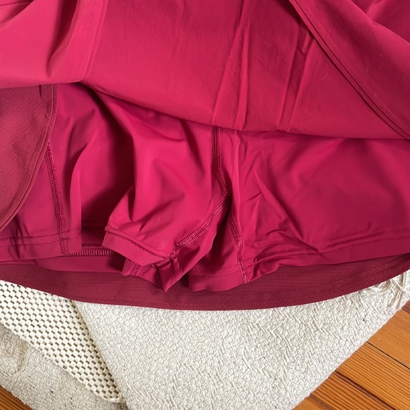 Outdoor Voices The Exercise Skort size L in maroon - Picture 6 of 6
